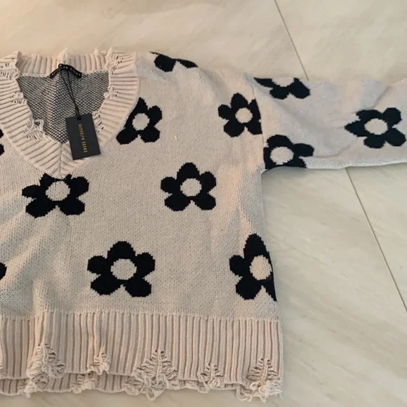 Daisy printed beige sweater size S - Picture 3 of 6